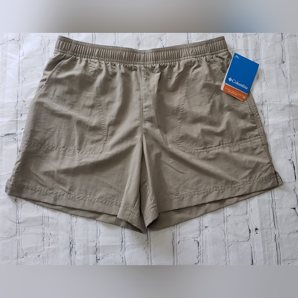 Womens small Columbia spf 30 sun protection shorts